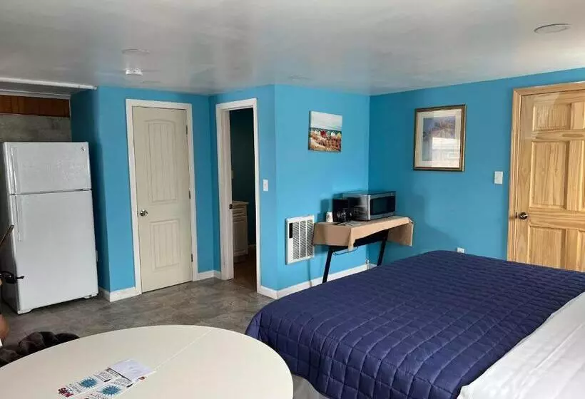 Nautical Motel