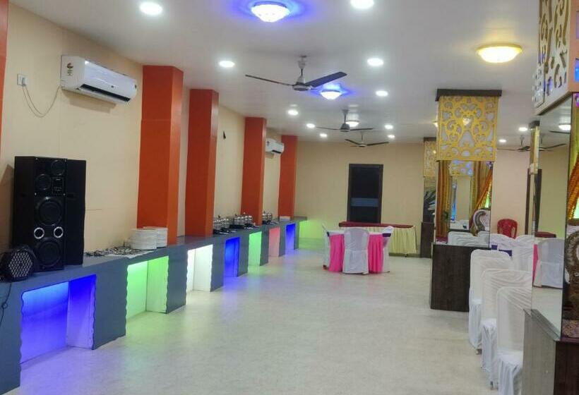 Matri Hotel & Banquets