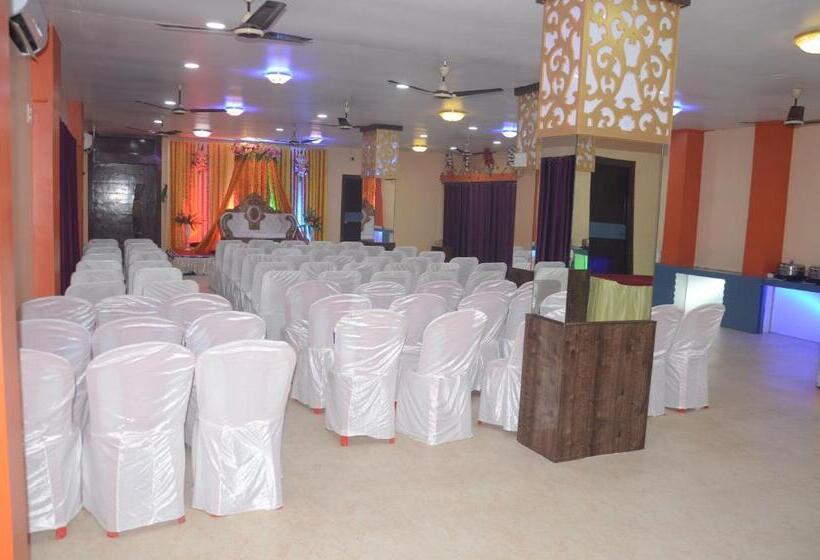 Matri Hotel & Banquets