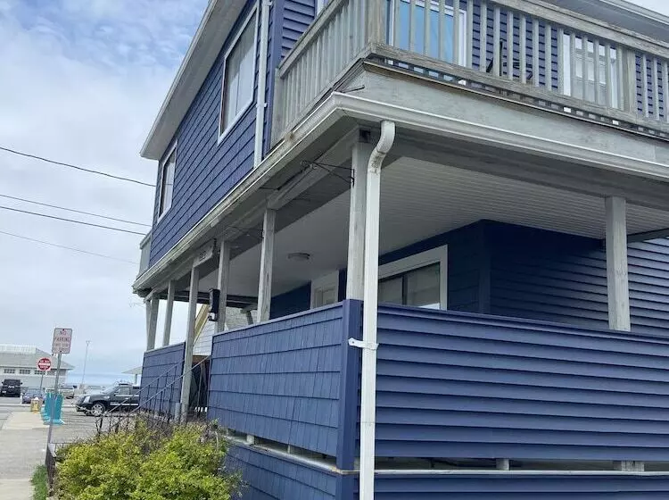 Nautical Motel
