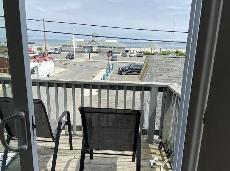Nautical Motel