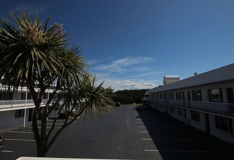 מוטל Batemans Bay Lodge