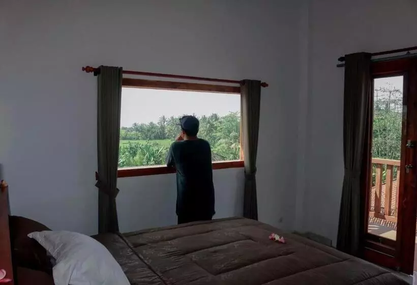 Majatalo Medewi Beach Inn