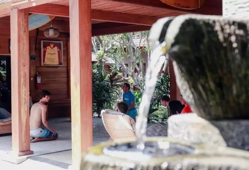 Majatalo Medewi Beach Inn