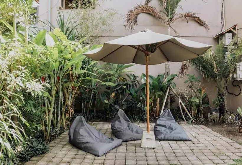 Majatalo Medewi Beach Inn