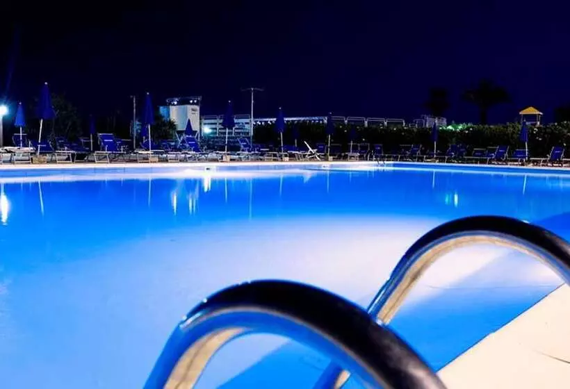 ホテル African Beach