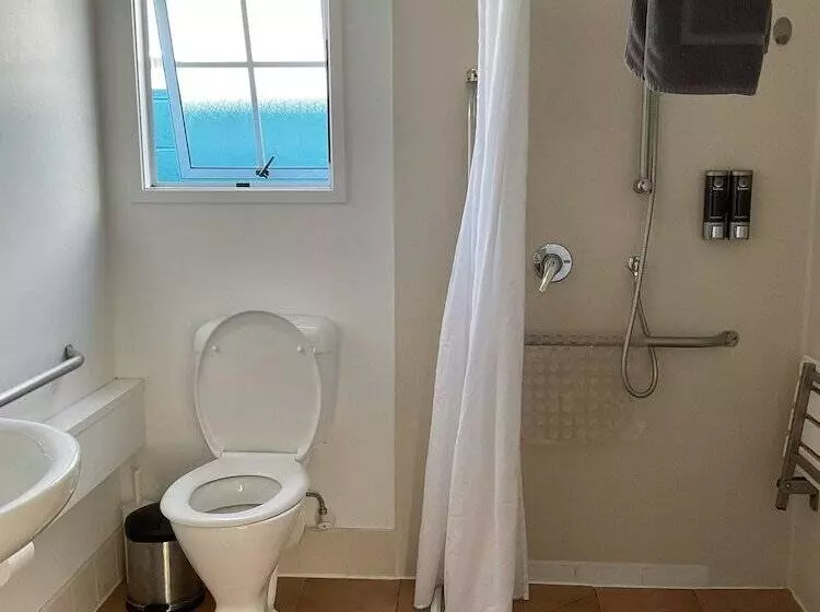 汽车旅馆 Albert Number 6