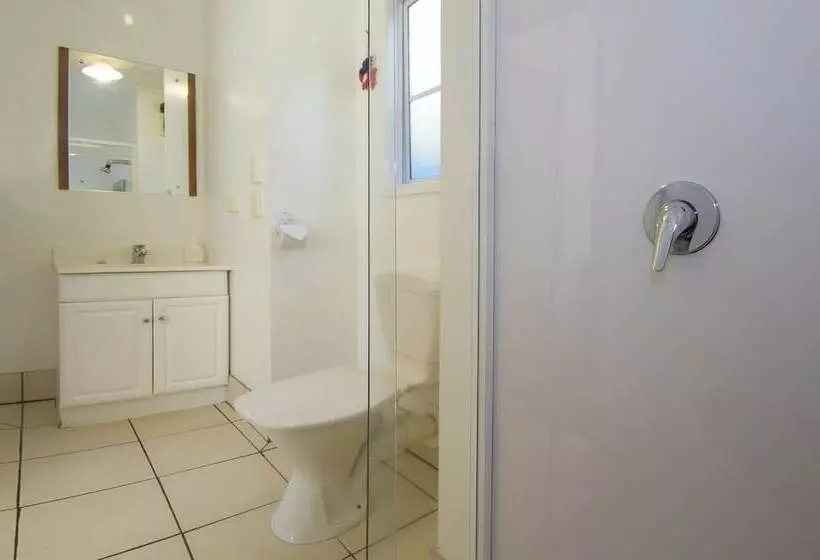 汽车旅馆 Albert Number 6