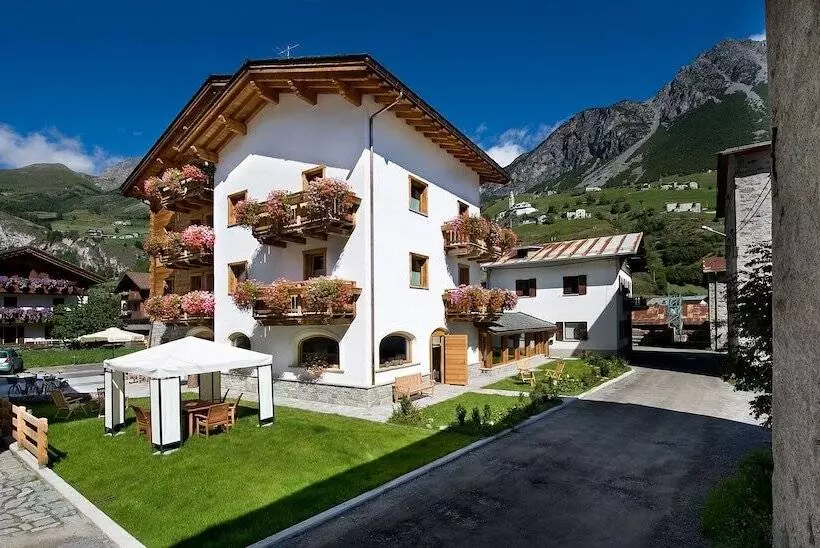 Alpen Hotel Chalet