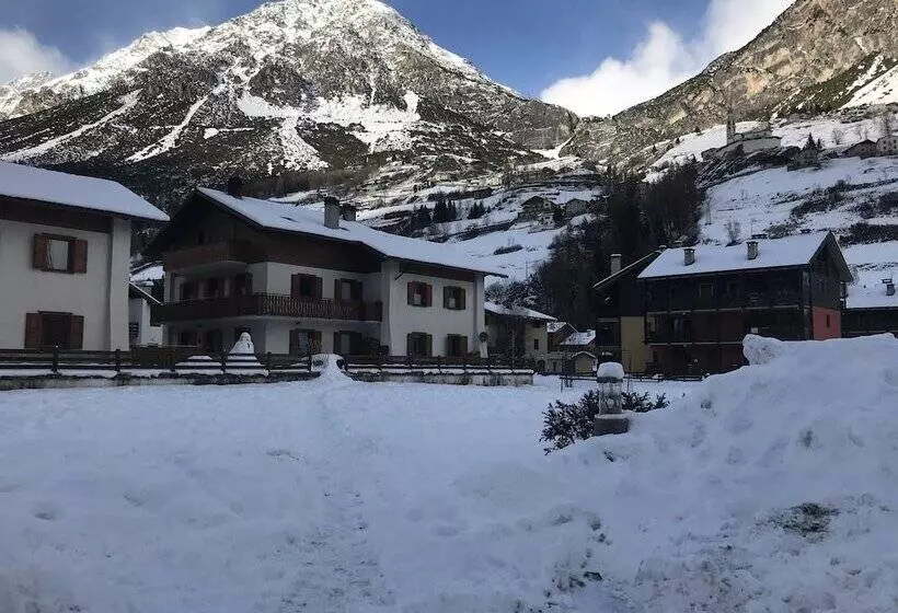 Alpen Hotel Chalet