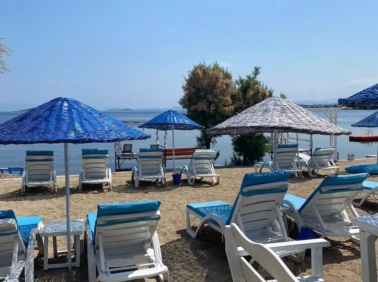 Cundavilla Hotel & Suites