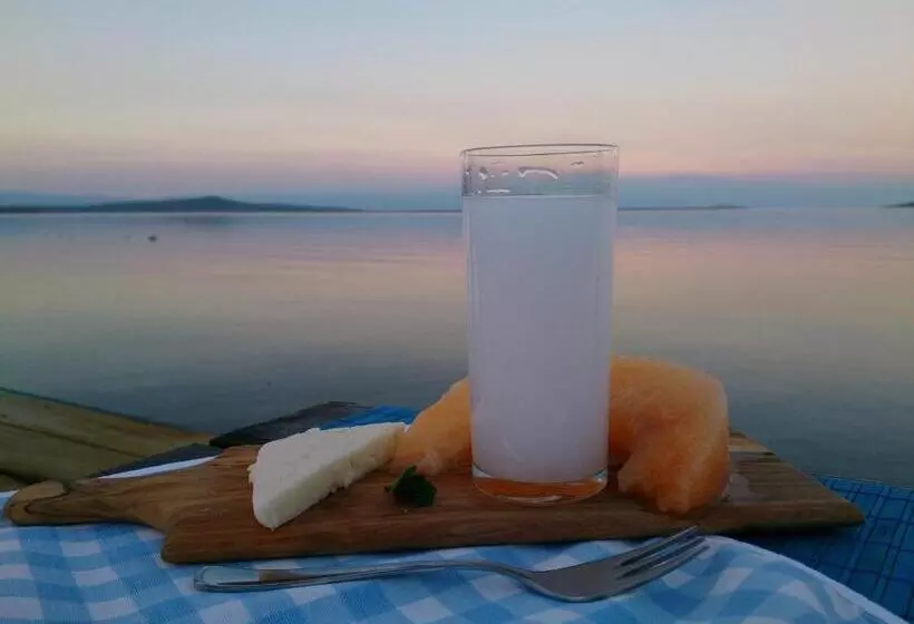 Cundavilla Hotel & Suites