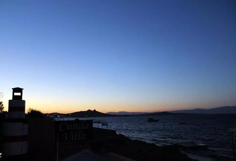 Cundavilla Hotel & Suites