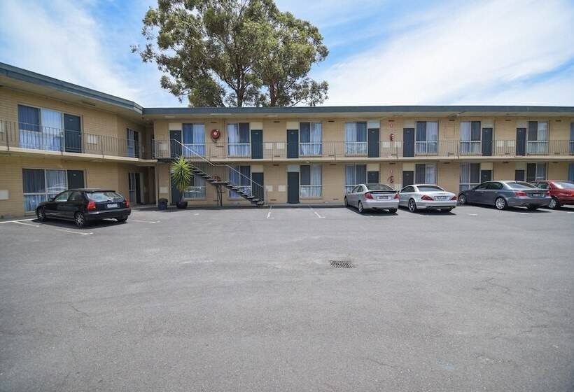 Dandenong Motel