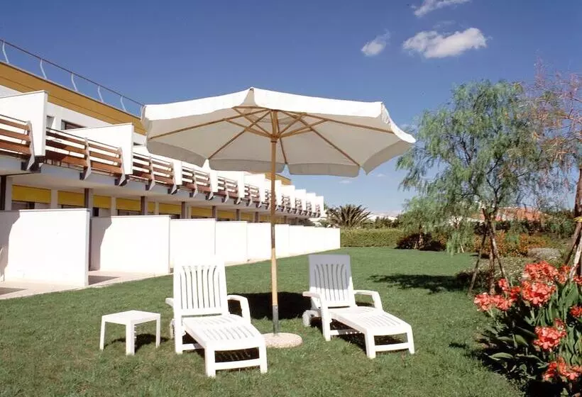 ホテル African Beach