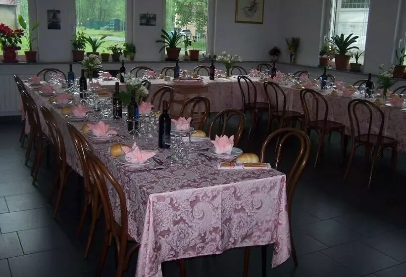 호텔 Albergo Ristorante Turchino