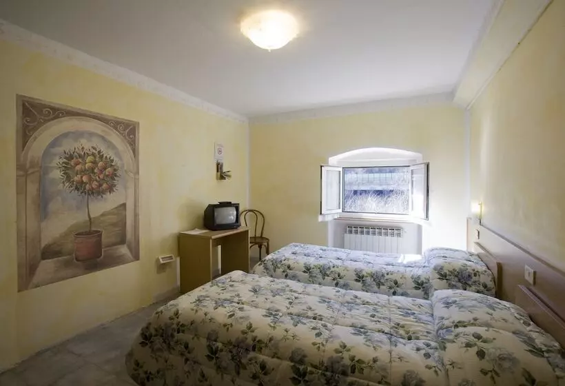 호텔 Albergo Ristorante Turchino