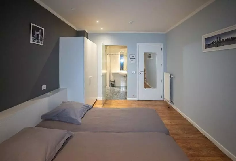 Отель Anna's Place