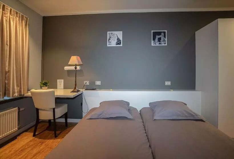 Отель Anna's Place