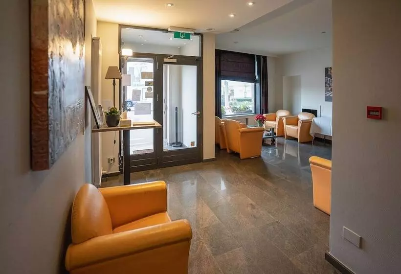 Отель Anna's Place