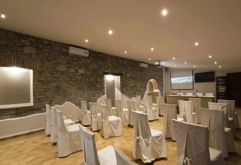 Hotel Borgo San Faustino Country Relais And Spa