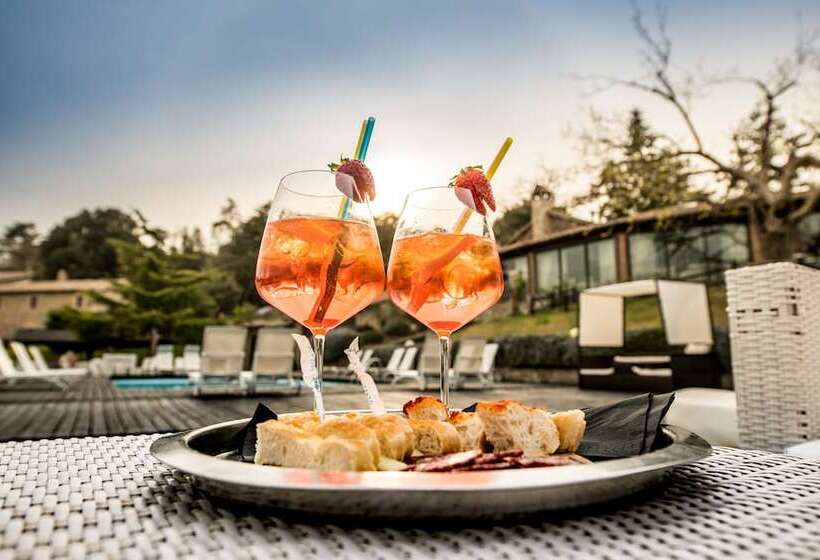 هتل Borgo San Faustino Country Relais And Spa