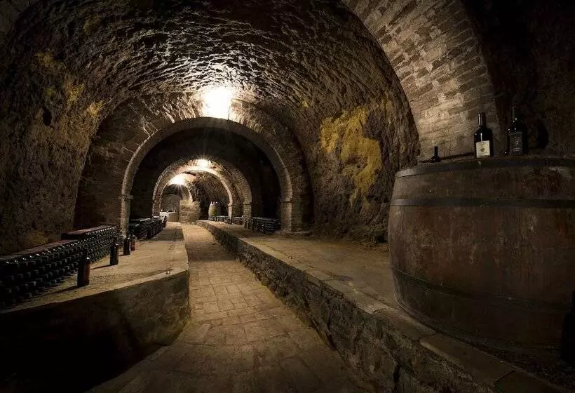 Hotel Borgo San Faustino Country Relais And Spa