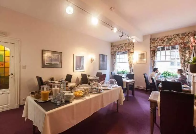 Hotel Gillis Eight By Romy&travis