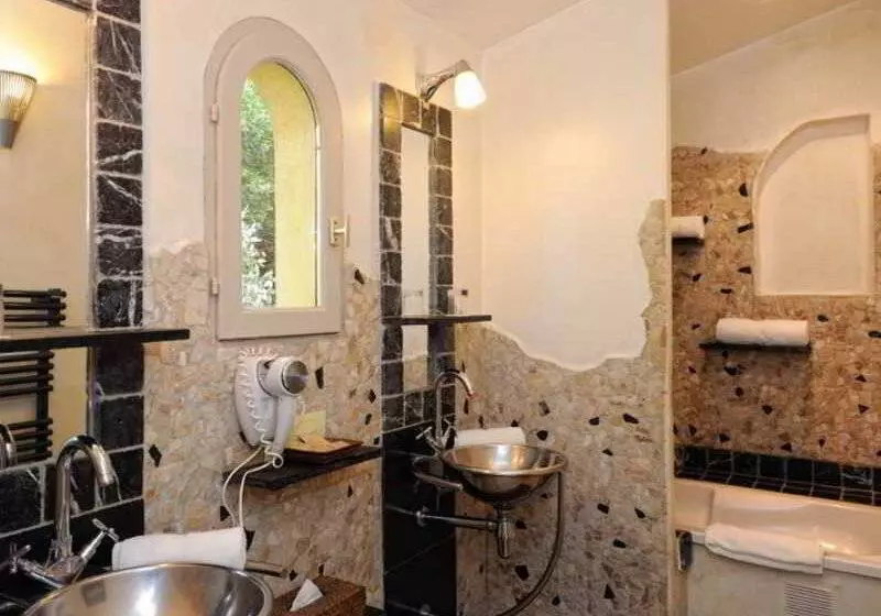 ホテル Lodge De Charme A Cheda