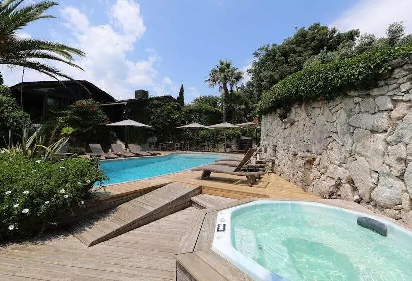 ホテル Lodge De Charme A Cheda