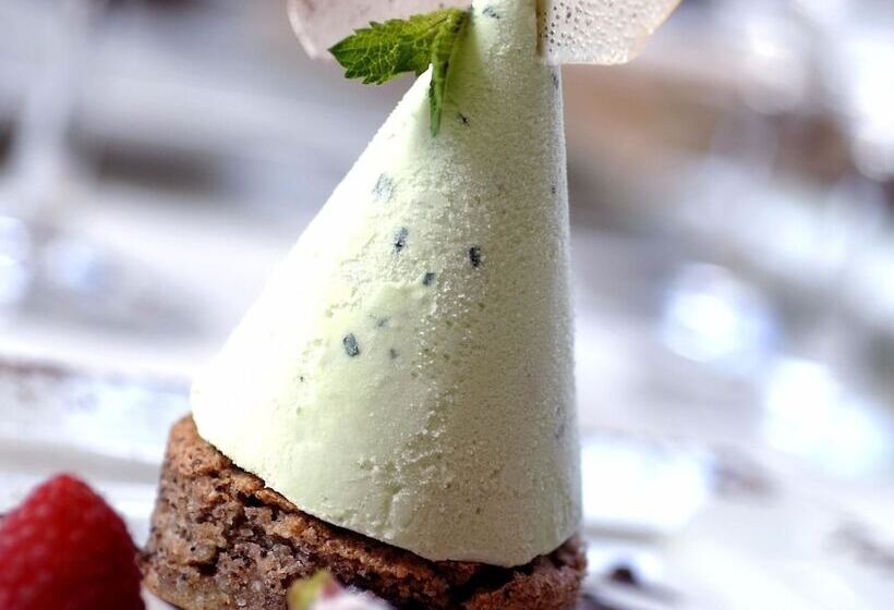 Logis Hotel Restaurant Des Gorges Du Tarn