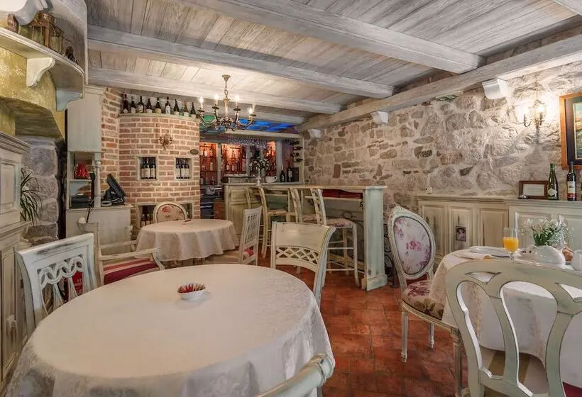 בית מלון כפרי Monte Cristo