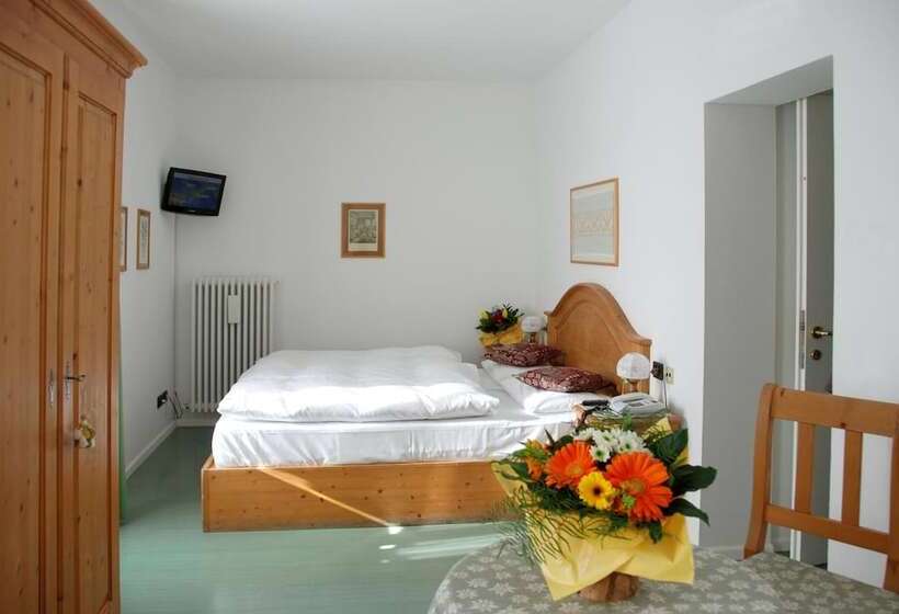 בית מלון כפרי Oasi