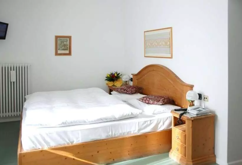 בית מלון כפרי Oasi