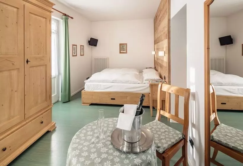 בית מלון כפרי Oasi