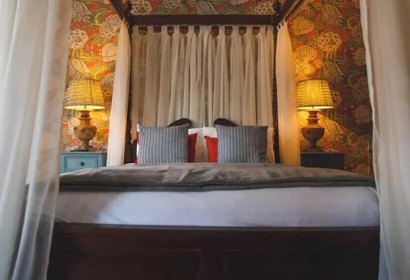 Hotel The Swan At Tarporley