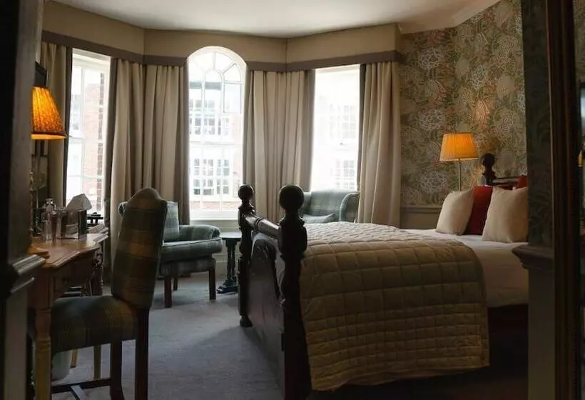 Hotel The Swan At Tarporley