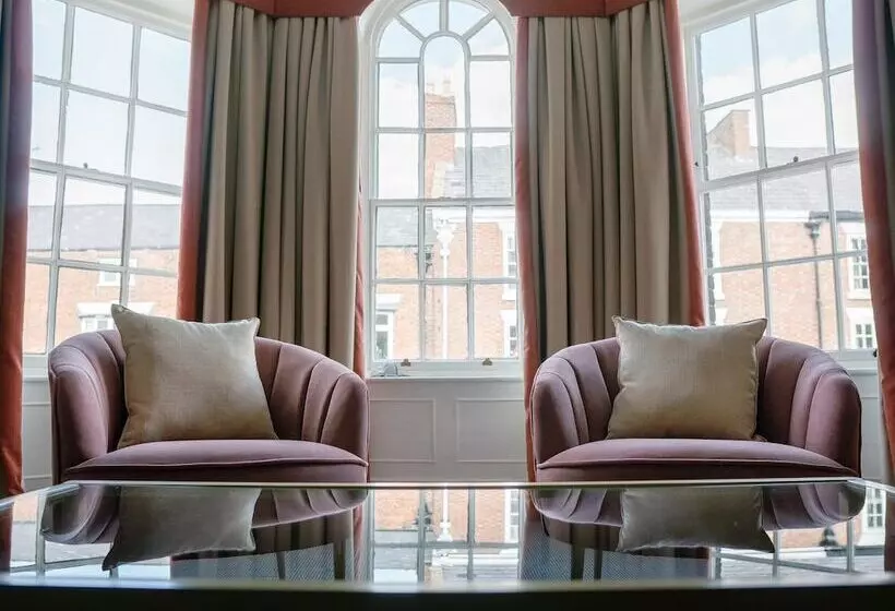 Hotel The Swan At Tarporley