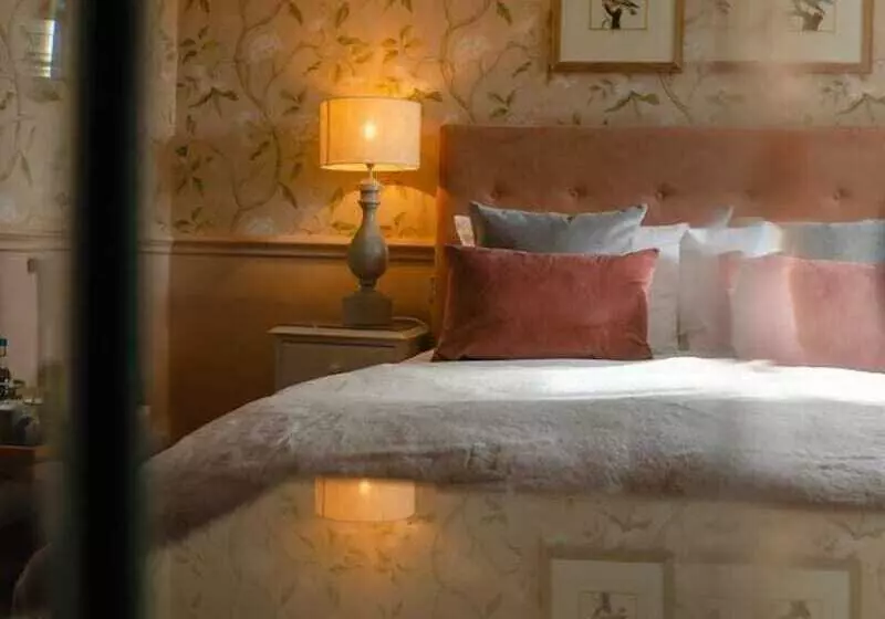 Hotel The Swan At Tarporley