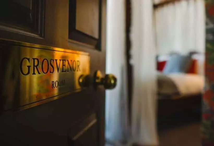 Hotel The Swan At Tarporley