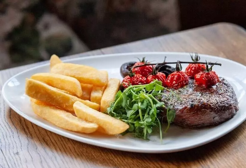 Hotel The Swan At Tarporley