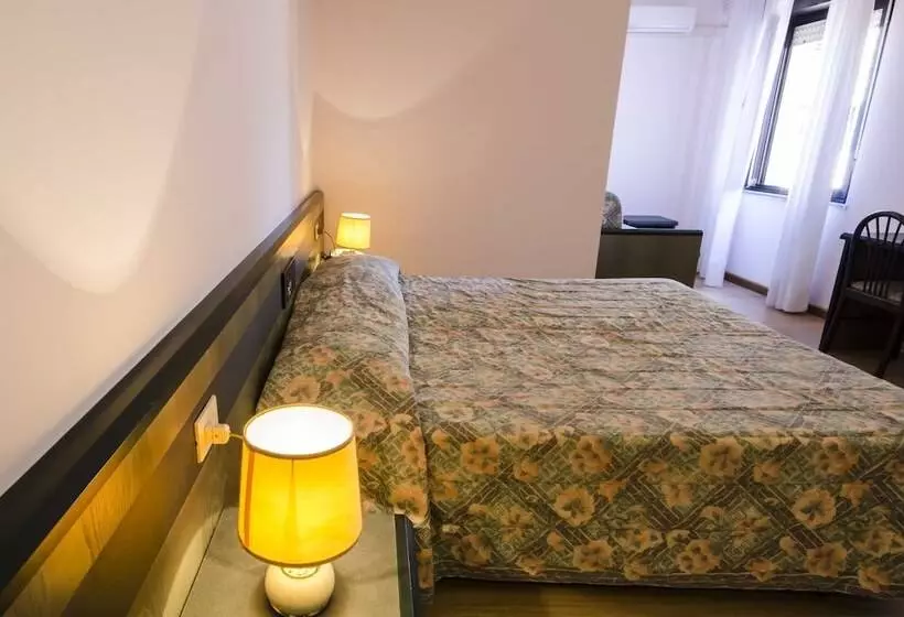 ホテル Torre Del Sole