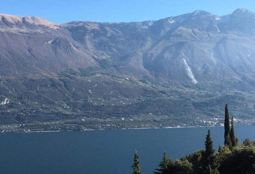 בית מלון כפרי Vela Azzurra