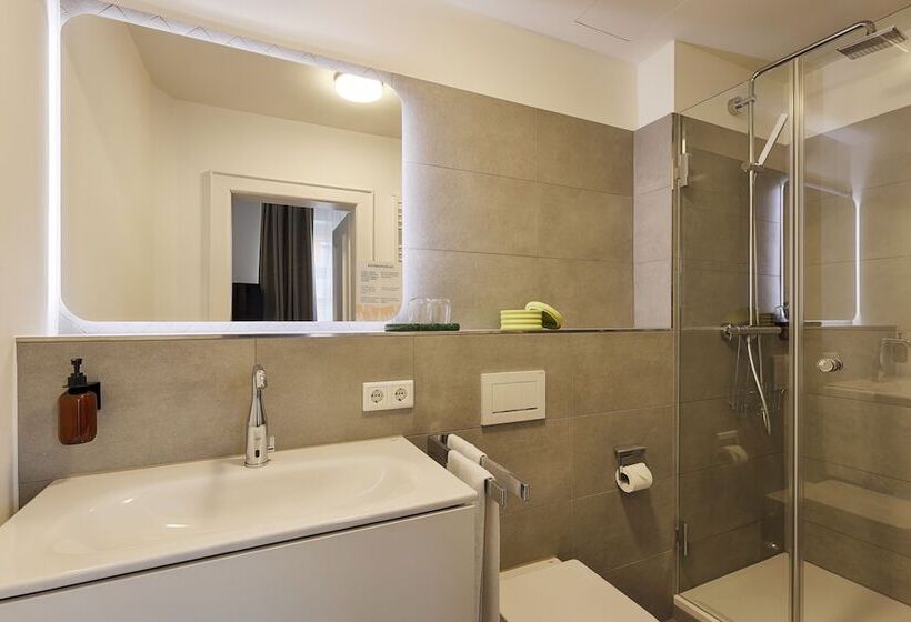 בית מלון כפרי Zur Stadt Mainz   By Homekeepers