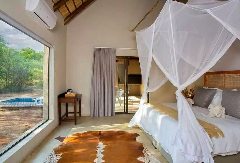 Kubu Safari Lodge