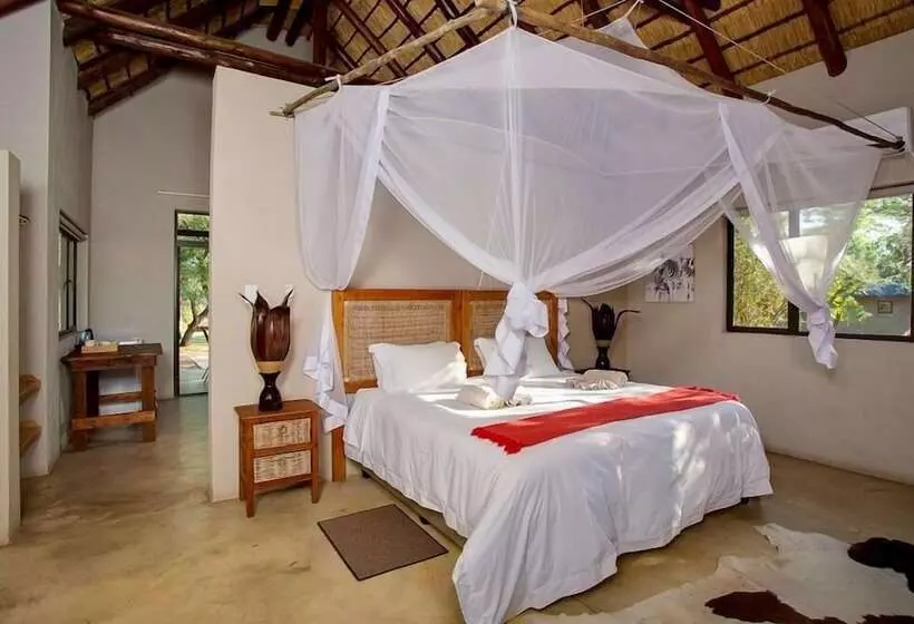 Kubu Safari Lodge
