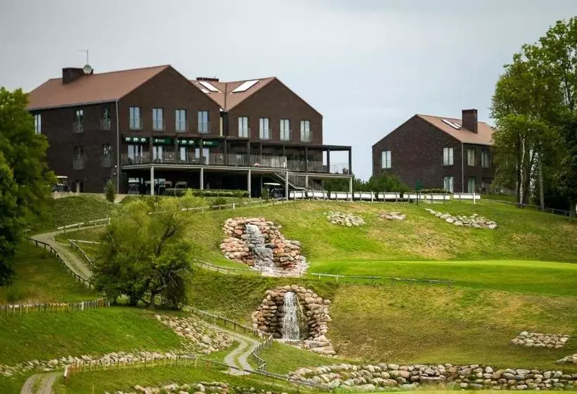 National Golf Resort