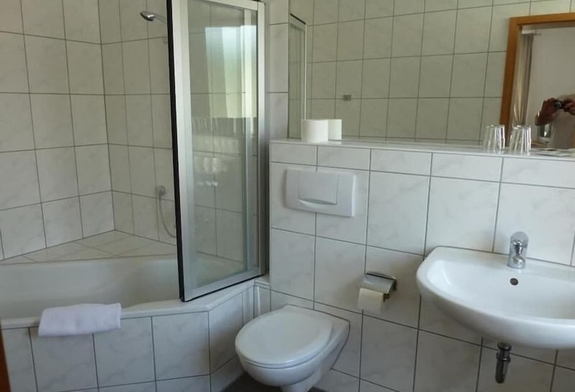 بنسيون Landgasthof Wellmann