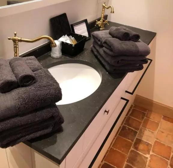 Aamiaismajoitus (B&B) La Ferme De Planchevienne