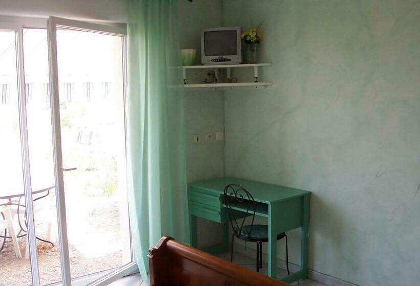 تختخواب و صبحانه Le Fenouillet Chambres D Hotes Proche Des Grands Buffets